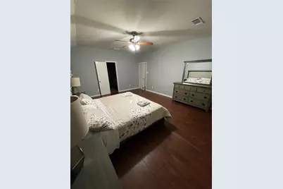 17158 Summer Hollow Drive, Sugar Land, TX 77498 - Photo 9