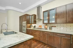 4608 Nett St, Houston, TX 77007 - Photo 9