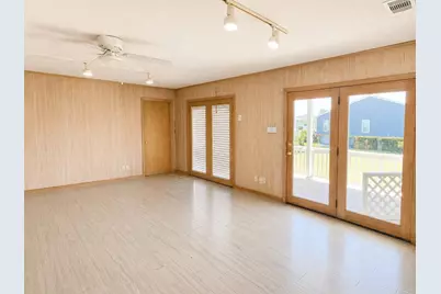 4406 Pabst Road, Galveston, TX 77554 - Photo 7