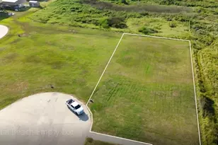 1217 Crystal Dunes Wy, Crystal Beach, TX 77650 - Photo 1