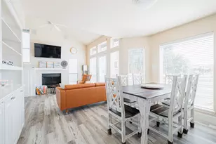 25314 Intrepid Ln, Galveston, TX 77554 - Photo 5
