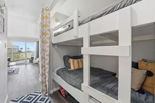 6300 Seawall Blvd, Galveston, TX 77551 - Photo 7