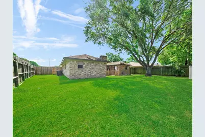 3806 Montego Drive, Baytown, TX 77521 - Photo 9