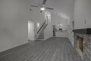 13975 Hollowgreen Dr, Houston, TX 77082 - Photo 7