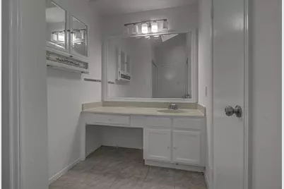 13975 Hollowgreen Drive #1, Houston, TX 77082 - Photo 15
