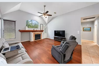 19 Lyreleaf Place, The Woodlands, TX 77382 - Photo 7