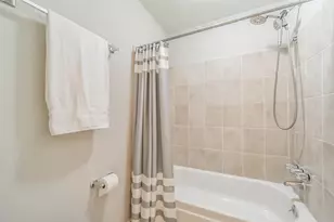 1413 Ramada Dr, Houston, TX 77062 - Photo 3