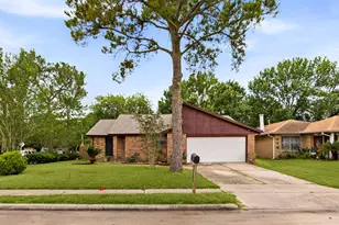 9534 Fuqua St, Houston, TX 77075 - Photo 1
