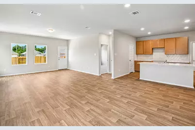 4646 Coral Bean Street, Pinehurst, TX 77362 - Photo 5
