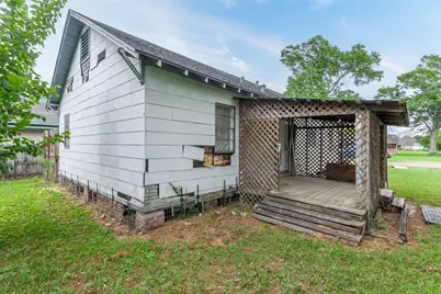 818 Marion Street, Port Neches, TX 77651 - Photo 17