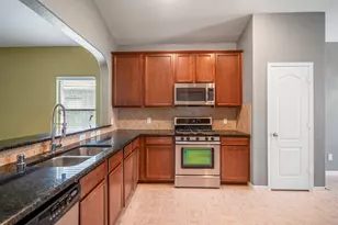 631 E Newport Bend, Katy, TX 77494 - Photo 13