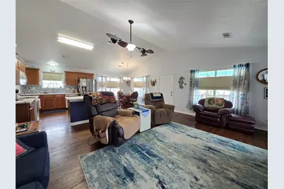 16 Peggy Street E, Palacios, TX 77465 - Photo 15