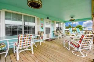 16 Peggy Street E, Palacios, TX 77465 - Photo 9