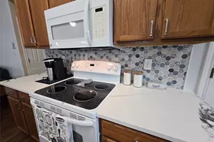 16 Peggy Street E, Palacios, TX 77465 - Photo 23