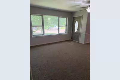 305 Wisteria Street, Lake Jackson, TX 77566 - Photo 3