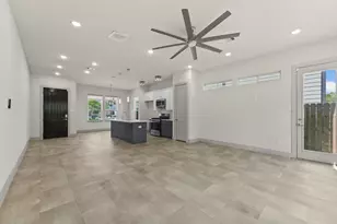 7905 Rock Rose St, Houston, TX 77051 - Photo 5