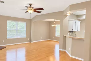 1827 Oak Ridge Dr, Kemah, TX 77565 - Photo 3