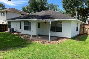 1827 Oak Ridge Dr, Kemah, TX 77565 - Photo 17