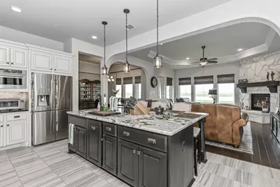 6110 Meadow Bluff Court, Richmond, TX 77407 - Photo 7