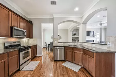 8806 Lakeshore Bend Drive, Houston, TX 77080 - Photo 17
