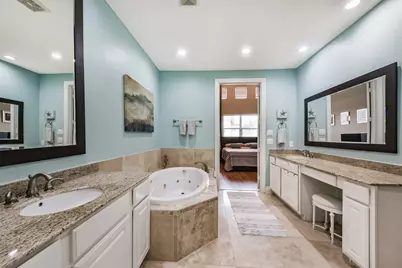 8806 Lakeshore Bend Drive, Houston, TX 77080 - Photo 31