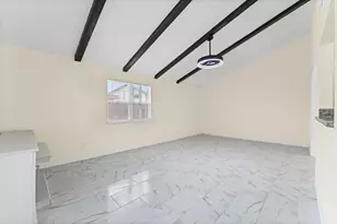 10531 Spanish Grant Dr, Sugar Land, TX 77498 - Photo 11