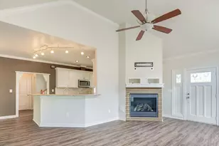 1009 Bryan Ave, Seabrook, TX 77586 - Photo 9