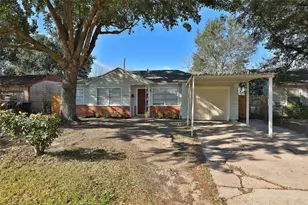 10322 Cathedral Dr, Houston, TX 77051 - Photo 1