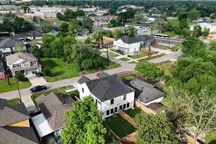 4554 Newberry St, Houston, TX 77051 - Photo 27