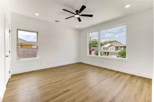 4554 Newberry St, Houston, TX 77051 - Photo 13