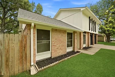 4907 Ripple Creek Drive, Baytown, TX 77521 - Photo 5