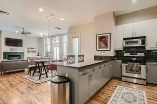 1112 Columbus St, Houston, TX 77019 - Photo 3