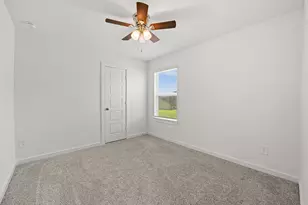 8611 Swenson Ln, Rosharon, TX 77583 - Photo 9