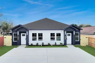 4606 Mallow St, Houston, TX 77051 - Photo 31