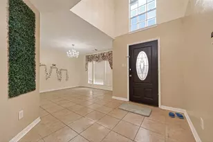 6922 Leaders Crossing Dr, Houston, TX 77072 - Photo 5