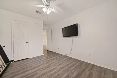 6922 Leaders Crossing Drive, Houston, TX 77072 - Photo 33