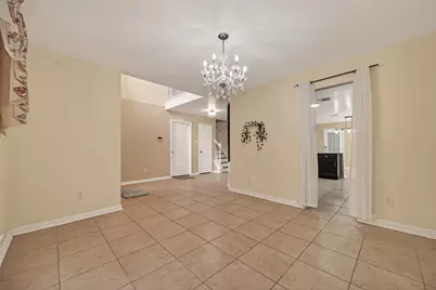 6922 Leaders Crossing Drive, Houston, TX 77072 - Photo 7