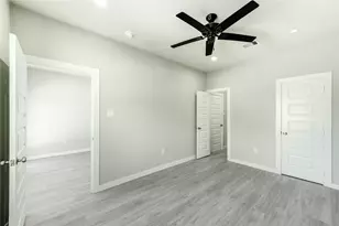 8157 Tate St, Houston, TX 77028 - Photo 9