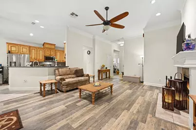 7730 Pebble Hill Lane, Rosharon, TX 77583 - Photo 9