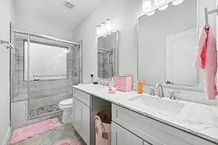 7730 Pebble Hill Ln, Rosharon, TX 77583 - Photo 25