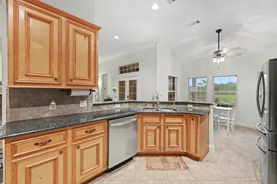 7730 Pebble Hill Lane, Rosharon, TX 77583 - Photo 11