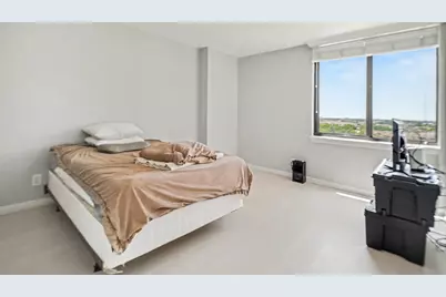 3525 Sage Road #1110, Houston, TX 77056 - Photo 13