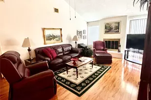 10219 Crescent Moon Dr, Houston, TX 77064 - Photo 3