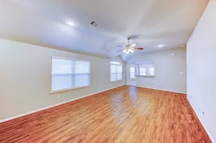 5227 Bay Ln, Bacliff, TX 77518 - Photo 9