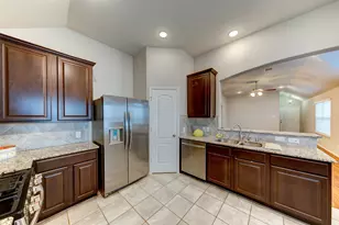 5227 Bay Ln, Bacliff, TX 77518 - Photo 13