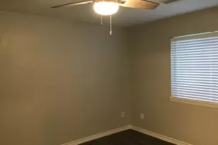 5010 Chase Mountain Dr, Bacliff, TX 77518 - Photo 15