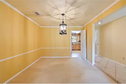 1604 S Hill Street, Alvin, TX 77511 - Photo 9