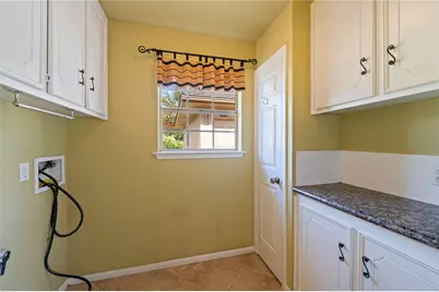 1604 S Hill Street, Alvin, TX 77511 - Photo 25