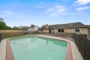 1907 Cripple Creek Ln, Pearland, TX 77581 - Photo 13