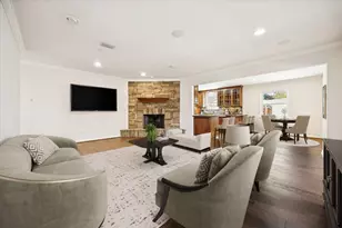 4907 Candletree Dr, Houston, TX 77018 - Photo 9